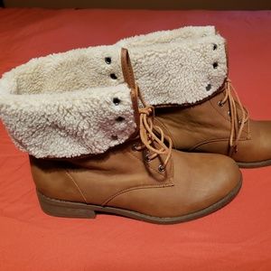 Mudd Ankle Boots sz 10 medium